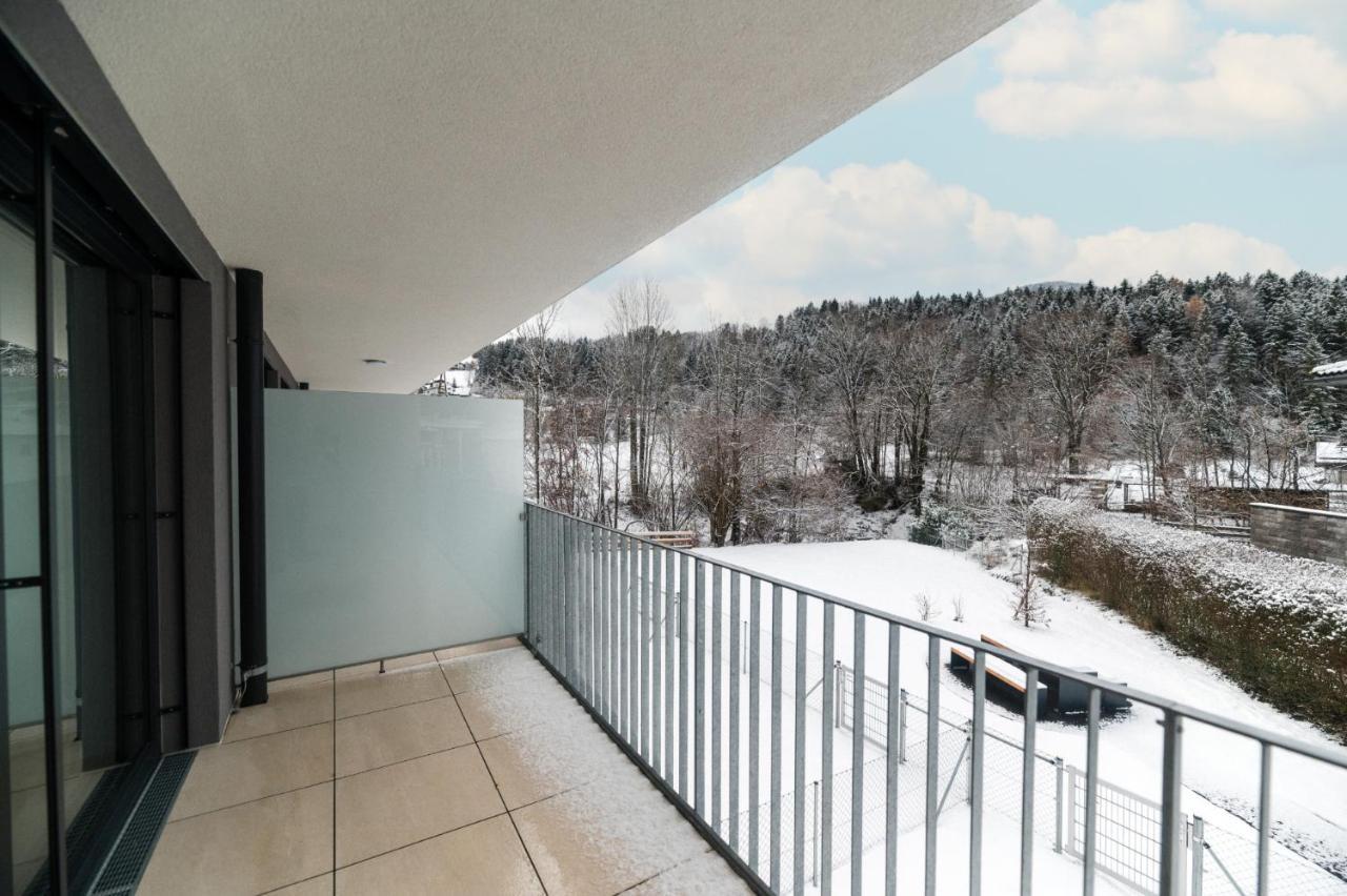 Bergsonne Mit Sonnenbalkon Und Tiefgaragen Parkplatz