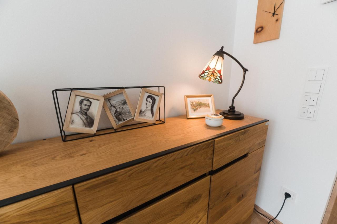 Bergsonne Mit Sonnenbalkon Und Tiefgaragen Parkplatz Apartment