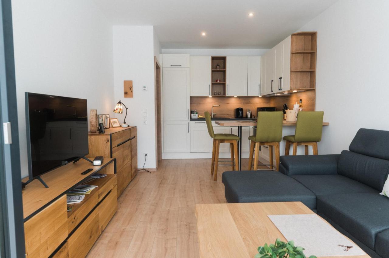 Bergsonne Mit Sonnenbalkon Und Tiefgaragen Parkplatz Apartment *