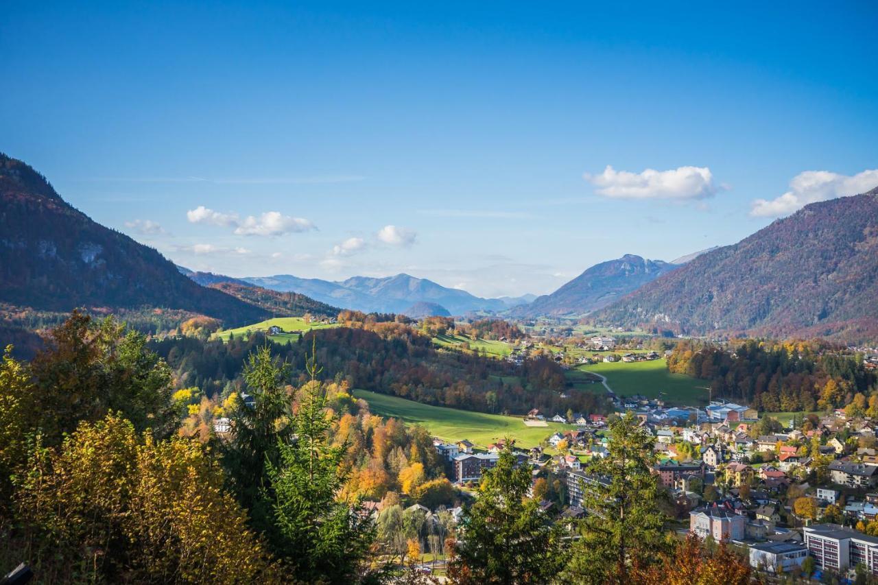 Bergsonne Mit Sonnenbalkon Und Tiefgaragen Parkplatz